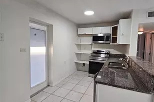 125 Poinsettia Cir NE, Port Charlotte, FL 33952 - Photo 14