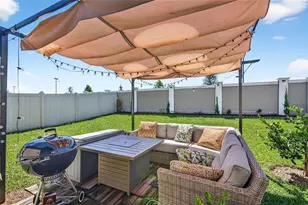 11120 Radiant Shore Loop, San Antonio, FL 33576 - Photo 10