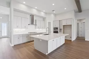 4538 Foley Grv Dr, Valrico, FL 33596 - Photo 2