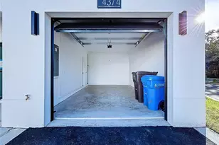 4364 Cambio Gdns Ct, Tampa, FL 33610 - Photo 54