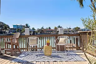 322 Hermosita Dr, Saint Pete Beach, FL 33706 - Photo 40