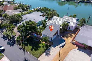 322 Hermosita Dr, Saint Pete Beach, FL 33706 - Photo 2