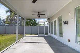 600 43rd Ave NE, Saint Petersburg, FL 33703 - Photo 18