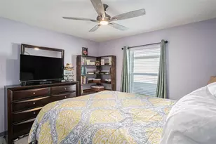 813 18th Ave SE, Ruskin, FL 33570 - Photo 18