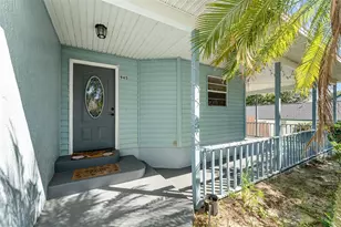 945 Shawna Shores, Haines City, FL 33844 - Photo 2