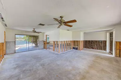 2441 Roberta Lane, Clearwater, FL 33764 - Photo 10