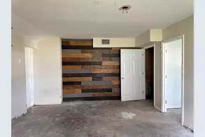 711 47th Street W, Palmetto, FL 34221 - Photo 8