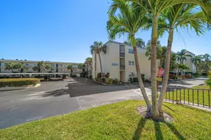 11485 Oakhurst Rd, Largo, FL 33774 - Photo 1