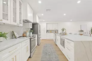 2615 Desoto Way S, Saint Petersburg, FL 33712 - Photo 12