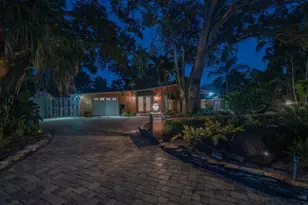 3033 82nd Way N, Saint Petersburg, FL 33710 - Photo 2