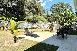 1074 Woodbrook Dr S, Largo, FL 33770 - Photo 18