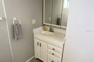 4851 W Gandy Blvd, Tampa, FL 33611 - Photo 16