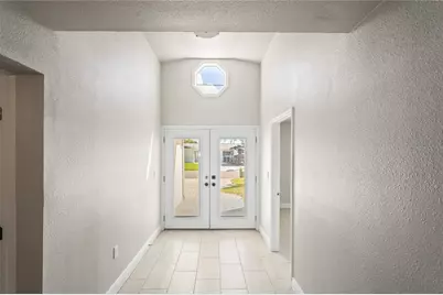 516 Crystal Drive, Madeira Beach, FL 33708 - Photo 4