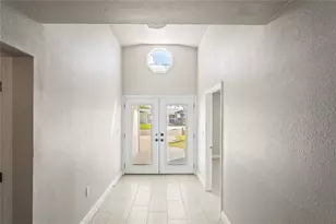 516 Crystal Dr, Madeira Beach, FL 33708 - Photo 4