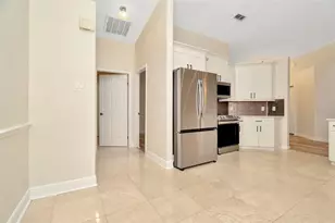 1504 Attleboro Ln, Brandon, FL 33511 - Photo 2