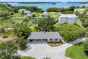 1215 Bayshore Dr, Terra Ceia, FL 34250 - Photo 42