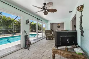 706 Plumbrook Rd, Sun City Center, FL 33573 - Photo 30