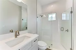 35326 Big Hawk Dr, Zephyrhills, FL 33541 - Photo 24