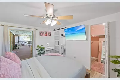 8714 W Lanway Drive, Tampa, FL 33637 - Photo 10