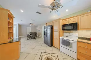 103 Windy Cir, Brandon, FL 33511 - Photo 14