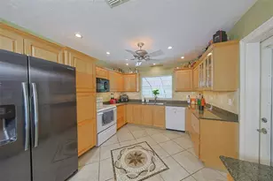 103 Windy Cir, Brandon, FL 33511 - Photo 12