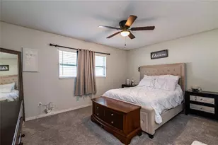13908 Capitol Dr, Tampa, FL 33613 - Photo 14