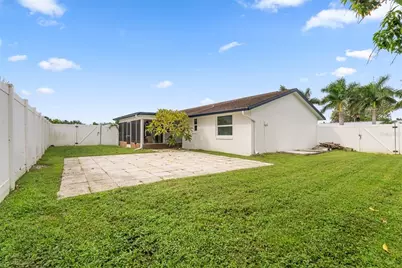 504 Red Mangrove Lane, Apollo Beach, FL 33572 - Photo 24