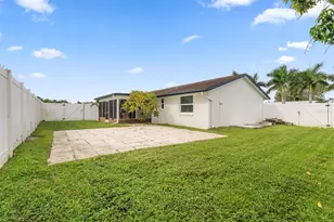 504 Red Mangrove Ln, Apollo Beach, FL 33572 - Photo 24