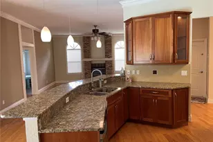 2772 Challenger Dr, Palm Harbor, FL 34683 - Photo 4