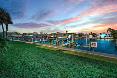 122 Marcdale Boulevard, Indian Rocks Beach, FL 33785 - Photo 8