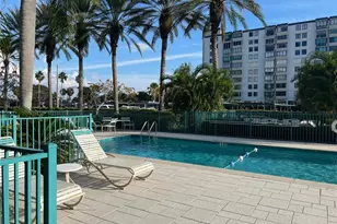 670 Island Way, Clearwater Beach, FL 33767 - Photo 20