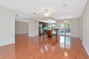 4618 Westford Cir, Tampa, FL 33618 - Photo 8