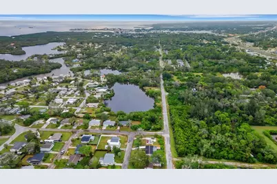 4935 Largo Terrace, New Port Richey, FL 34652 - Photo 18