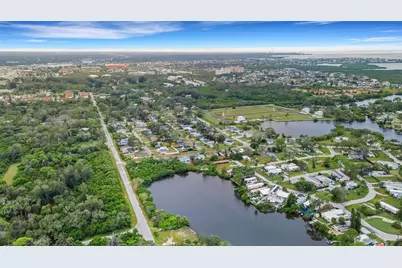 4935 Largo Terrace, New Port Richey, FL 34652 - Photo 12