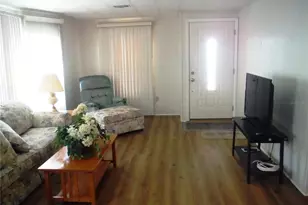 141 Forest Ln, Safety Harbor, FL 34695 - Photo 4