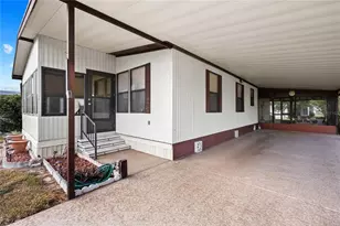 36827 Grace Ave, Zephyrhills, FL 33542 - Photo 2