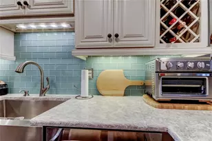 433 Paula Dr S, Dunedin, FL 34698 - Photo 6