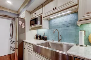 433 Paula Dr S, Dunedin, FL 34698 - Photo 8