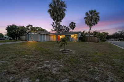 6801 Dickinson Court, Tampa, FL 33634 - Photo 2