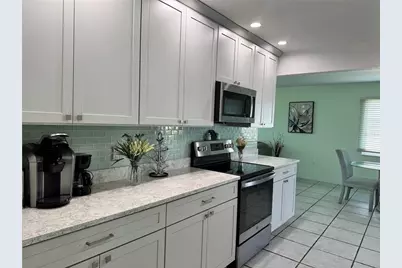 1048 Porpoise Road, Venice, FL 34293 - Photo 2