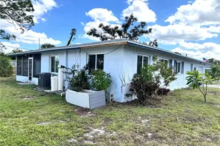 1048 Porpoise Rd, Venice, FL 34293 - Photo 32