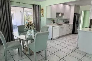 1048 Porpoise Rd, Venice, FL 34293 - Photo 6