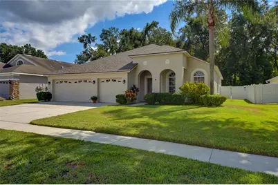 2823 Windcrest Oaks Court, Valrico, FL 33594 - Photo 2