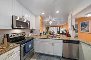 257 Sherwood Dr, Bradenton, FL 34210 - Photo 8