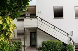 257 Sherwood Dr, Bradenton, FL 34210 - Photo 1