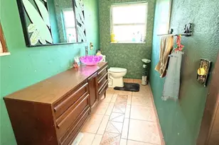 1574 Souvenir Dr, Clearwater, FL 33755 - Photo 2