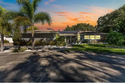 2401 26th Avenue S, Saint Petersburg, FL 33712 - Photo 1