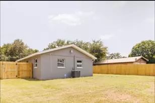 7712 Deleuil Ave, Tampa, FL 33610 - Photo 18