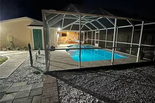 162 SE Lincoln Cir N, Saint Petersburg, FL 33703 - Photo 52