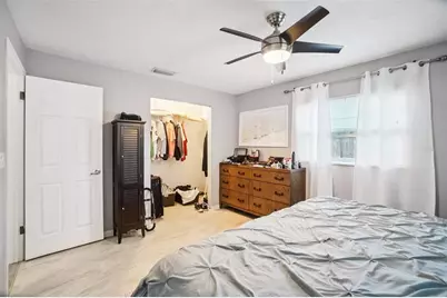 162 SE Lincoln Circle N, Saint Petersburg, FL 33703 - Photo 42